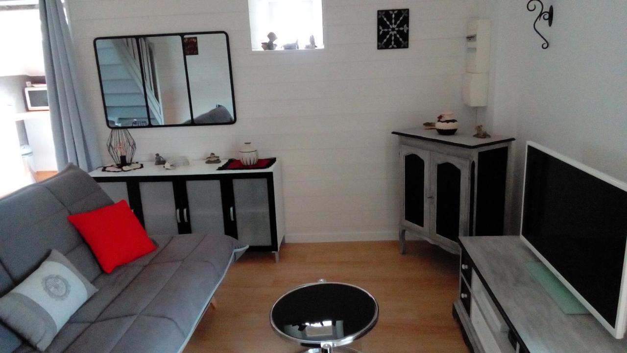 Le Petit Montceaux Holiday home *